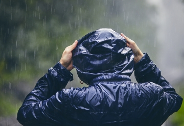 Regen op Texel? Bel TRT voor vakkundig vervoer!